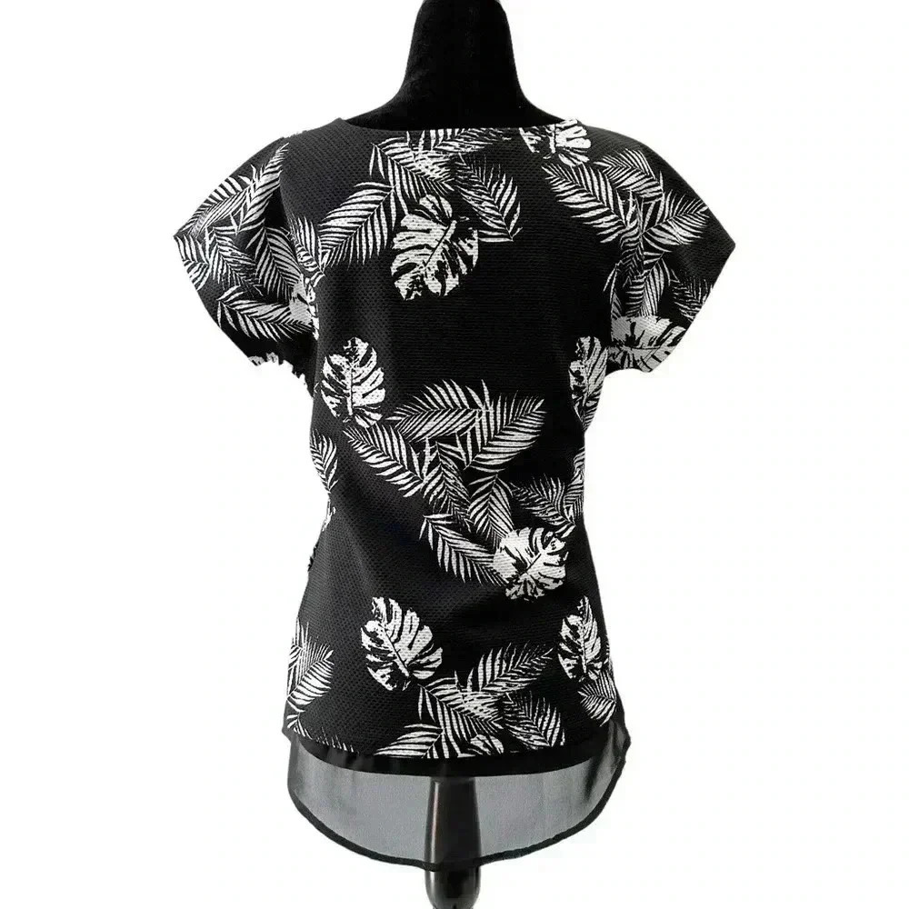 Ricki’s Black & White Loose Fit V Neck Top Sheer Hem Short Sleeves XS - Picture 3 of 16